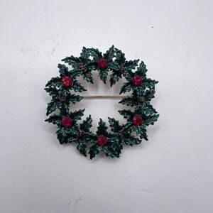 Vintage CHRISTMAS Holly & Red Bow Wreath Pin Enamel Holiday Brooch